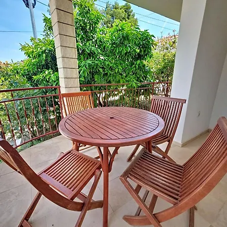 Dalero 1 By Interhome דירה טרוגיר