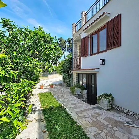 Dalero 1 By Interhome דירה *
