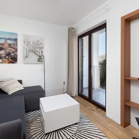 Lejlighed Dalero 3 By Interhome Trogir